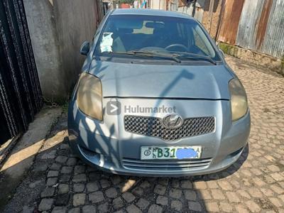 toyota yaris compact 2007