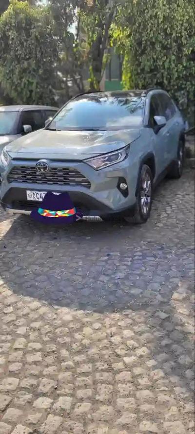 2021 Toyota toyota RAV4 3000 km
