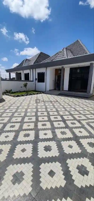 legetafo Area - , 6 Bedrooms, 6 Bathrooms, 300 Square Meters, for Sale