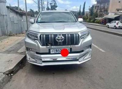 2013 Toyota Prado