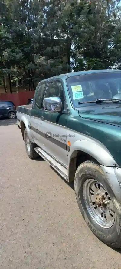 2003 Mitsubishi Mitsubishi L200