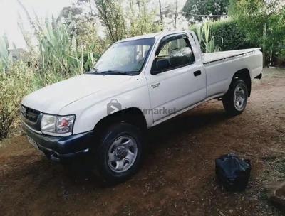 2002 Toyota toyota hilux 166 3L