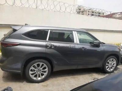 2024 Toyota Highlander hihybrid