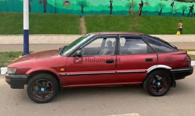 1990 Toyota hatchback