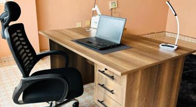 Modern office table and chair