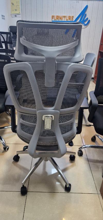 Luxury and modern office ergonomic full mash chair