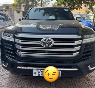 Toyota Landcruiser V6 VXR 2023