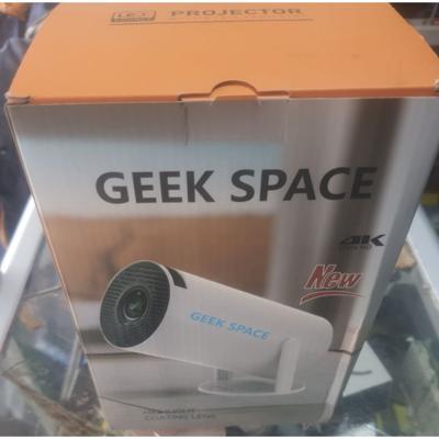 GEEK SPACE 4K ULTRA HD PROJECTOR
