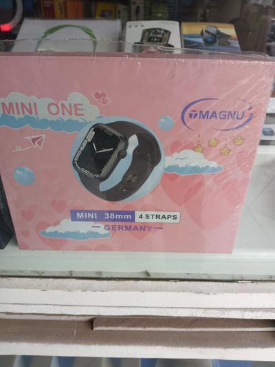 Magnu Mini One smartwatch