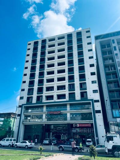 3 bedroom apartment in hayat lomyad