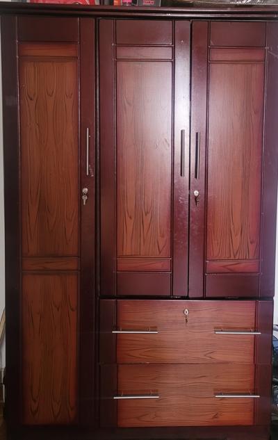 Closet and kitchen cabinet