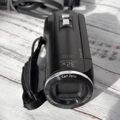 Sony HDR-CX220 Handycam ā Very Good Condition ā 2Hr Battery