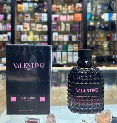Valentino Uomo Born In Roma Intense Eau de Parfum.