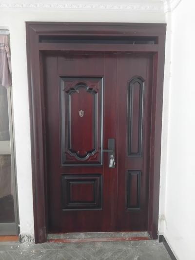 Victor door