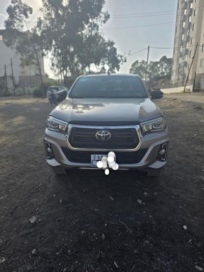 የሚሸጥ መኪና