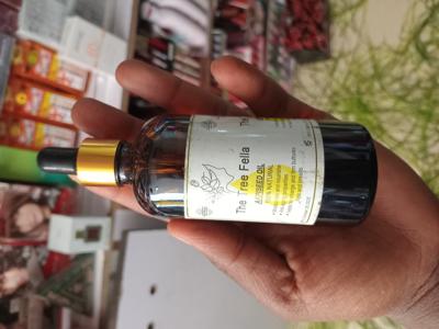 The Tree Fella" Akpiseed Oil, a natural skincare oil