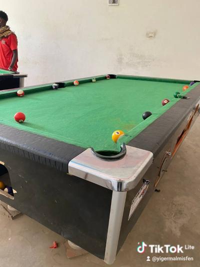 Pool table